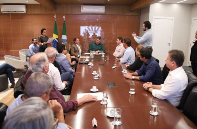 Governador cobra mudança estrutural e no modelo de gestão da Santa Casa