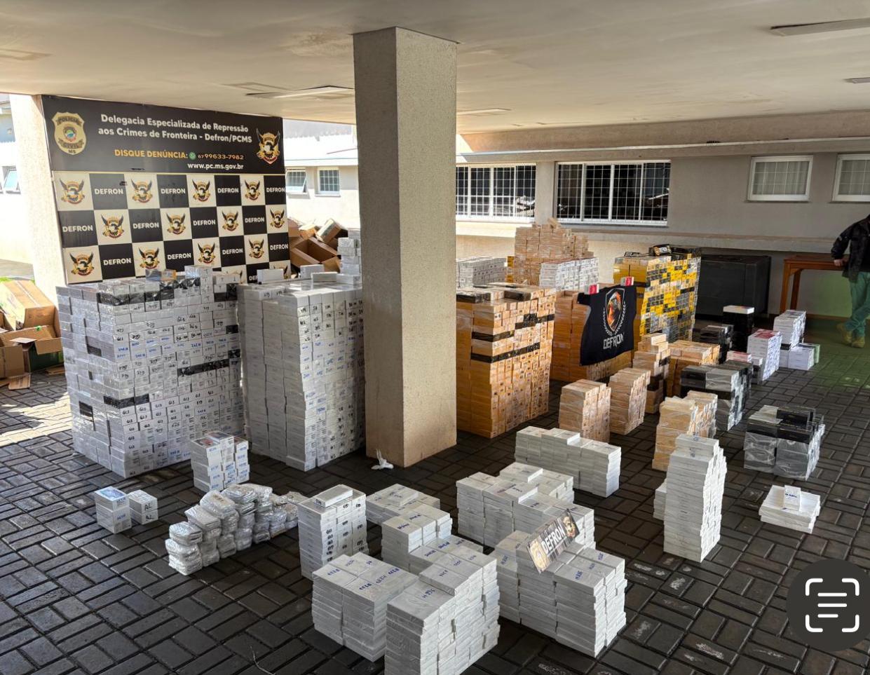 Polícia Civil apreende carga de celulares avaliada em mais de R$ 10 milhões em caminhão frigorífico em Dourados
