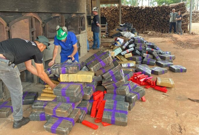 Polícia Civil incinera mais de 3 toneladas de drogas em Mundo Novo