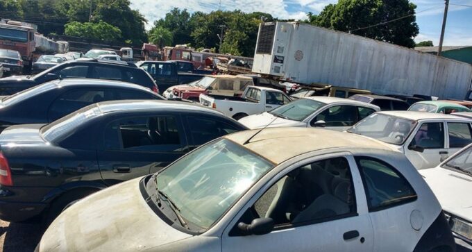 Polícia Civil regulamenta gestão dos pátios de veículos apreendidos nas delegacias do interior