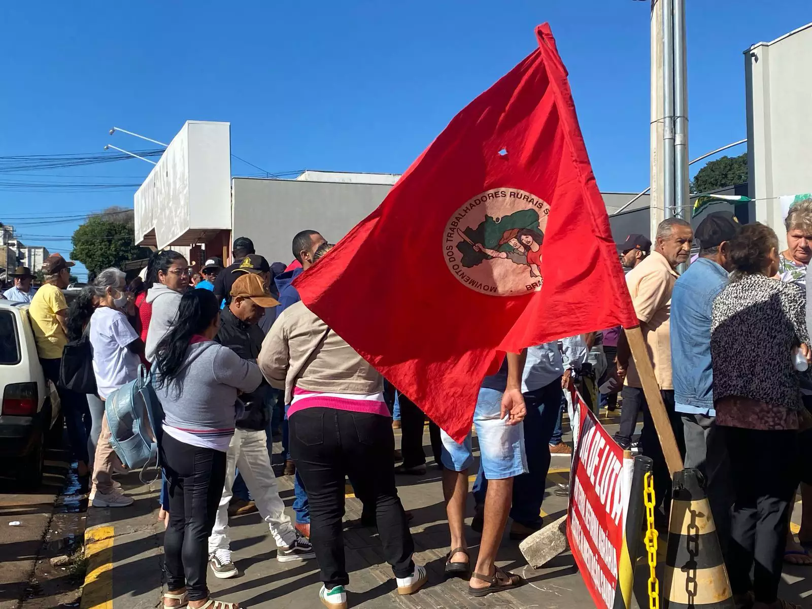 Lideranças de movimentos sem-terra se reúnem com representantes de Brasília