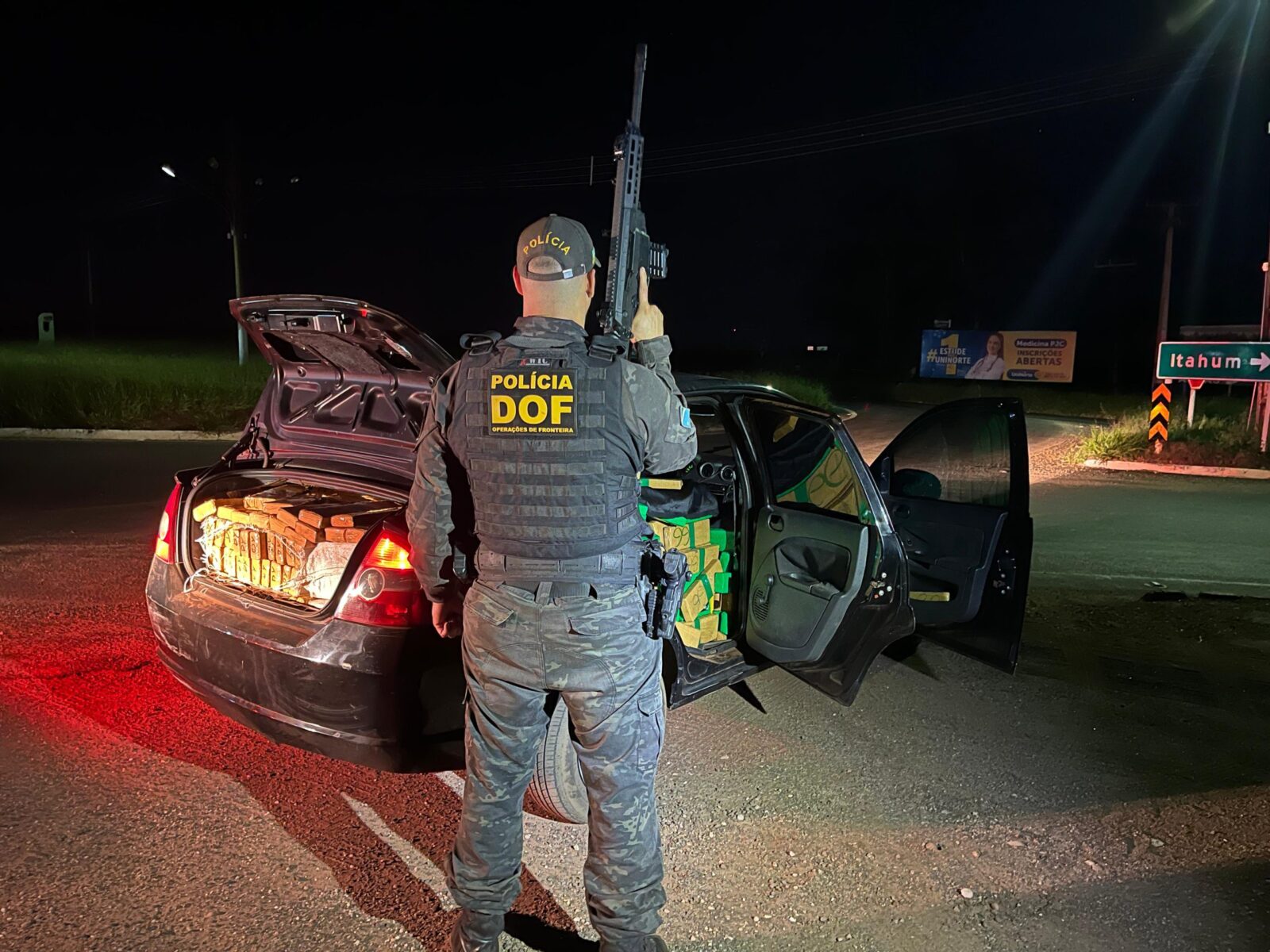 Adolescente é apreendido pelo DOF com mais de mil quilos de droga