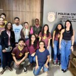 Alunos da UFMS visitam Delegacia de Atendimento à Mulher de Paranaíba em ação do Projeto Enactus