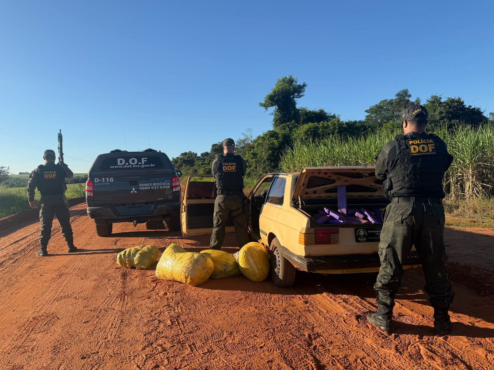 DOF apreende 350 quilos de drogas em Iguatemi