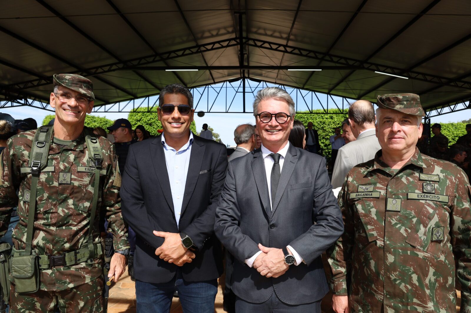 Delegado-Geral da Polícia Civil participa da Solenidade de Passagem de Cargo no Comando Militar do Oeste