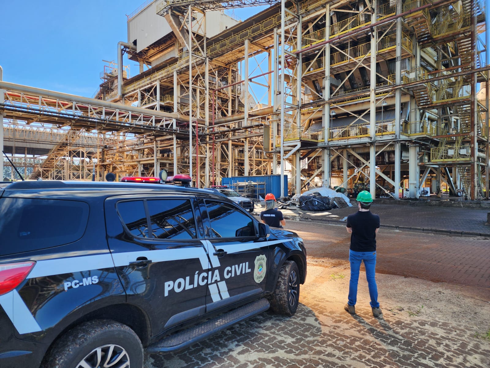 Polícia Civil incinera 274kg de maconha apreendida em ação integrada