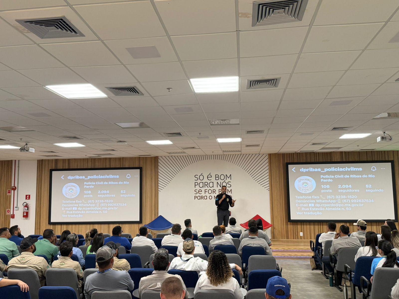 Polícia Civil palestra contra furtos e roubos de defensivos agrícolas em empresa de Ribas do Rio Pardo