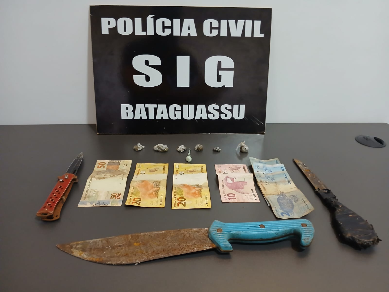 Polícia Civil prende suspeito por tráfico de drogas em Bataguassu, após flagrante em “biqueira”