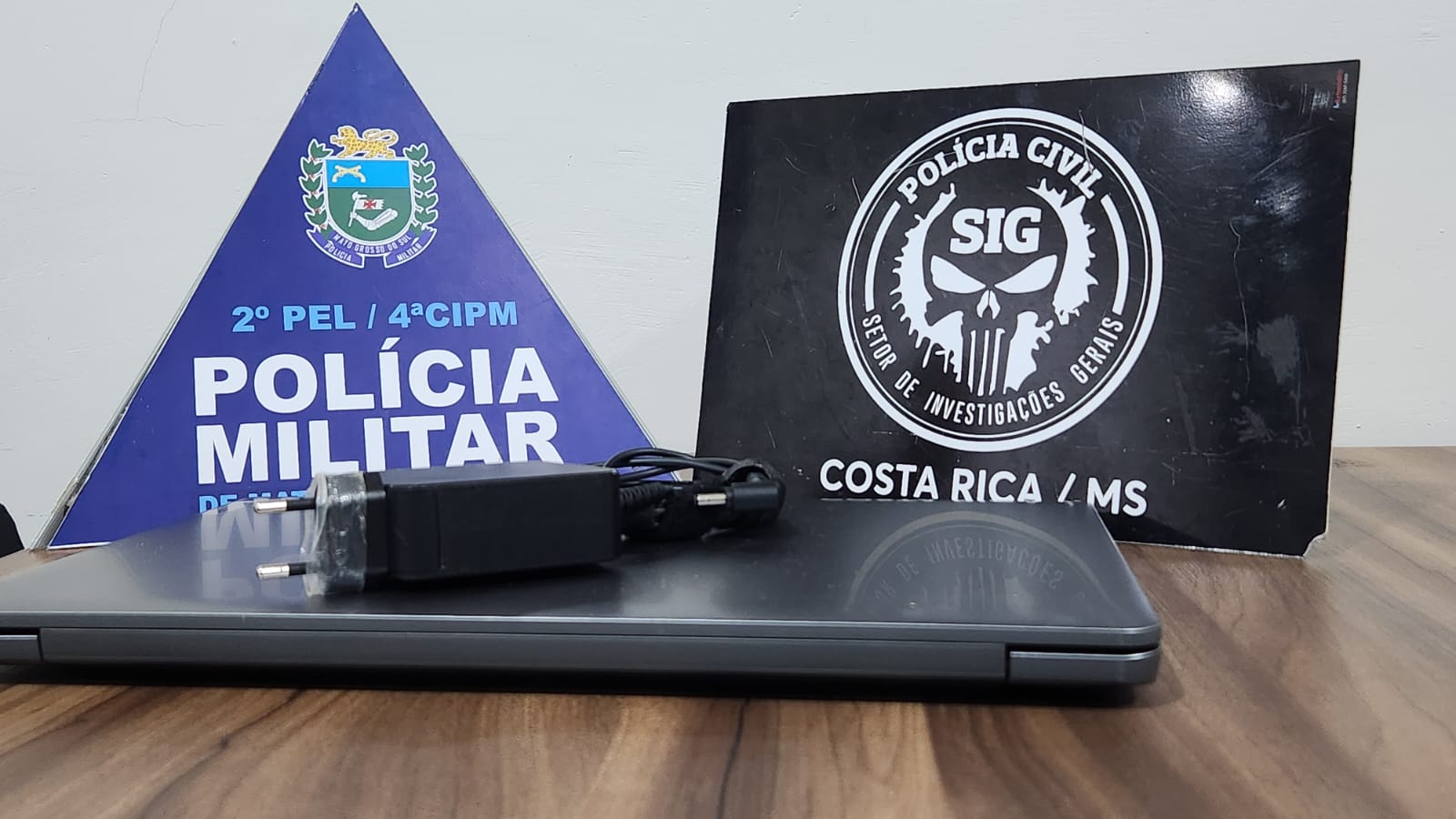 Policiais recuperam notebook furtado em Costa Rica