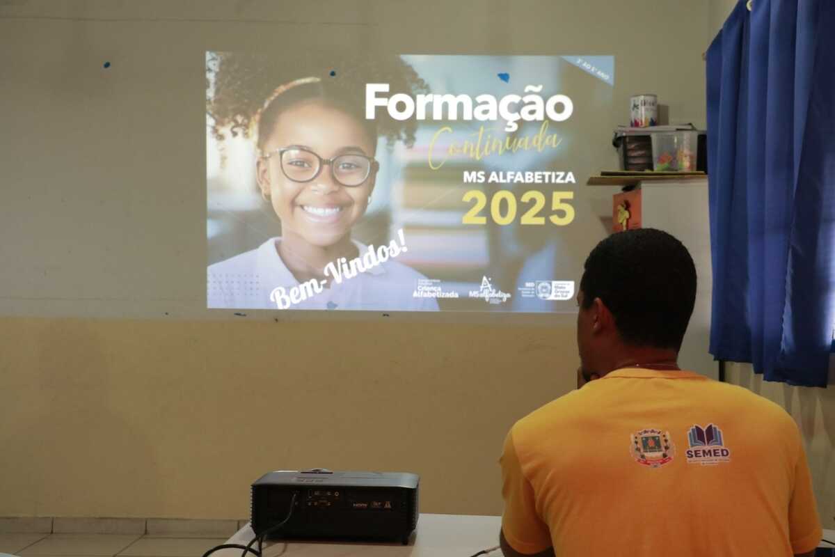 Professores participam de formação do MS Alfabetiza em Anastácio