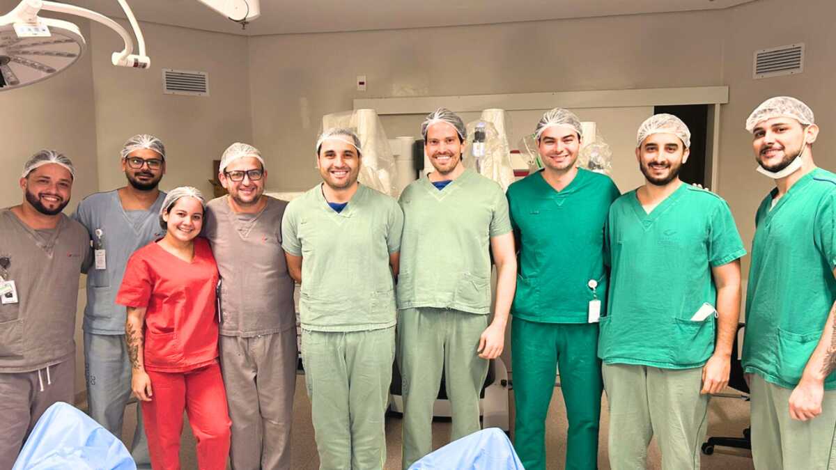 Urologista de Aquidauana está na equipe que fez cirurgia robótica inédita em MS