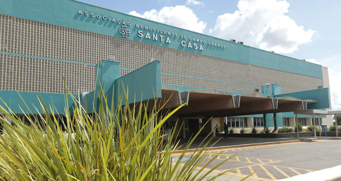 Santa Casa bloqueia entrada de novos pacientes no Pronto Socorro