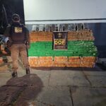 DOF recupera veículo furtado no Paraná carregado com mais de 700 quilos de drogas em Caarapó