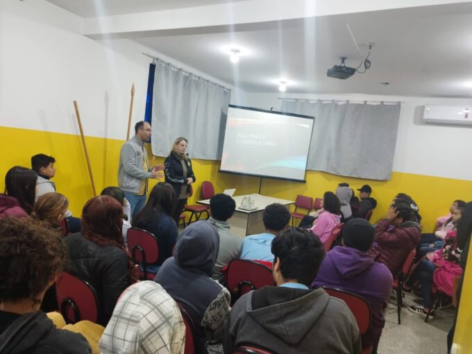 Delegacia Especializada realiza palestra de conscientização contra bullying, cyberbullying e drogas