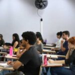 MEC apoiará 393 cursinhos populares em 2025