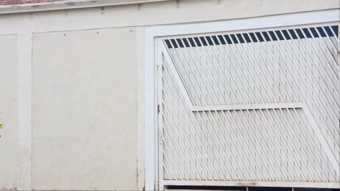 ‘Vai me matar’: vizinhos contam sobre gritos de esposa de homem morto a facadas pelo filho, em Campo Grande