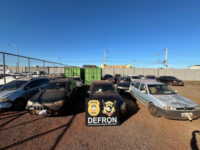 Polícia Civil apreende 16 veículos carregados com cigarros, perfumes, óculos e pneus contrabandeados na fronteira com o Paraguai