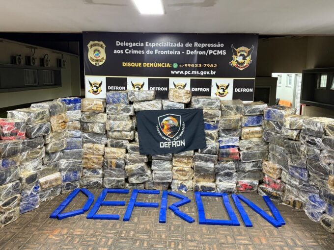 Polícia Civil apreende mais de 3 toneladas de maconha em caminhão abandonado em Ponta Porã