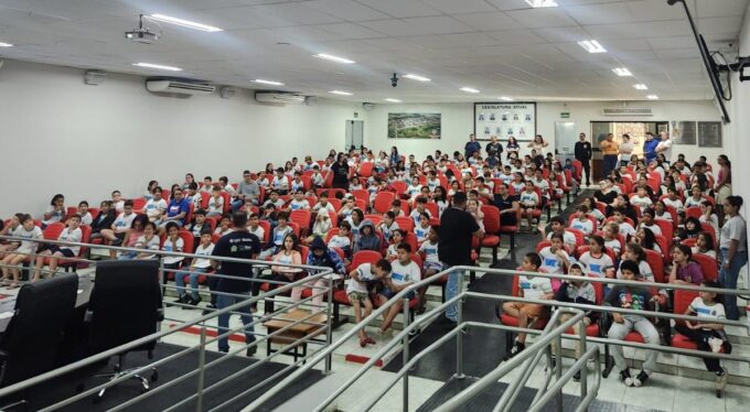 Polícia Civil participa de evento com palestra sobre a prevenção ao abuso sexual em Alcinópolis