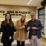 Polícia Civil recebe óculos que serão destinados aos policiais civis atendidos pela Carreta da Saúde em Ponta Porã