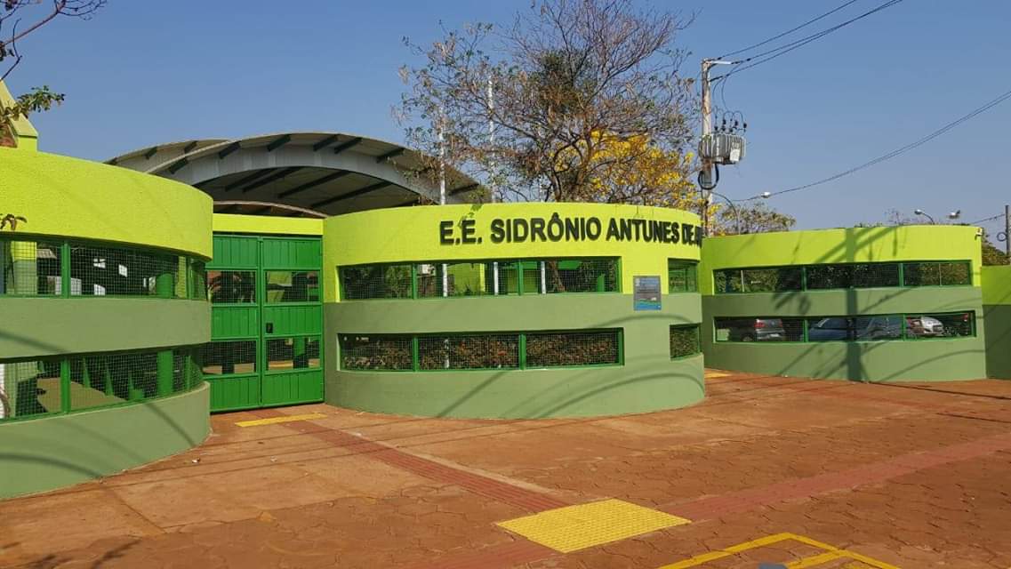 Áudio: professor se estressa e xinga alunos durante a aula em escola estadual de Sidrolândia