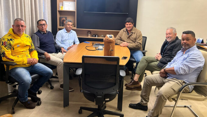 Prefeito Rodrigo Basso se reúne com deputado Antônio Vaz para tratar de demandas em Sidrolândia