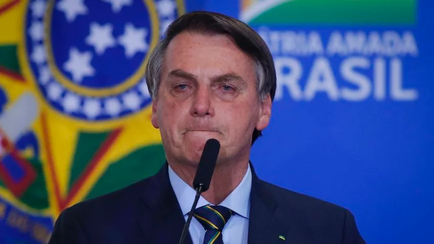 Alvo da PF, Bolsonaro vai usar tornozeleira eletrônica e ficar sem redes sociais
