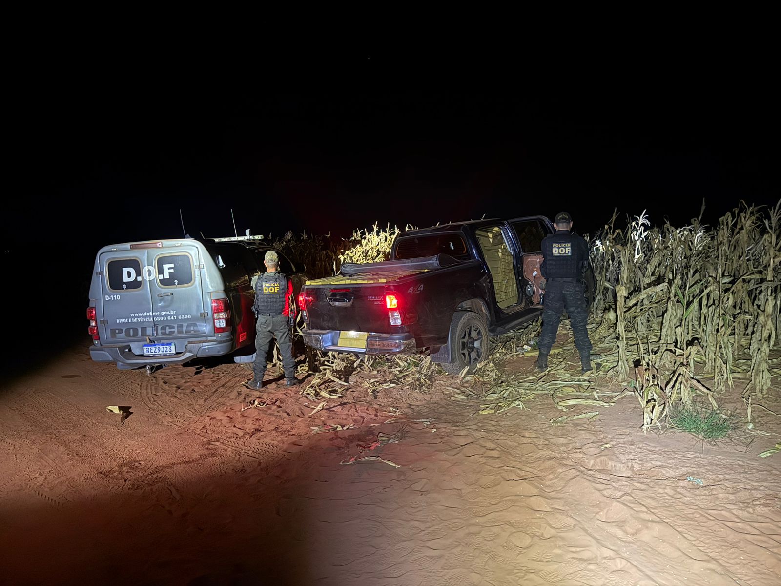 Caminhonete furtada no Paraná é recuperada pelo DOF com mais de 1,7 tonelada de drogas