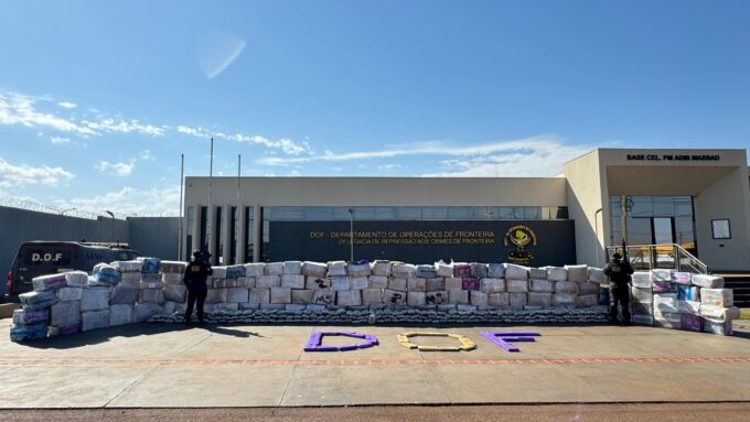 Carreta Baú com mais de 4,4 toneladas de drogas é apreendido pelo DOF em Nova Alvorada do Sul