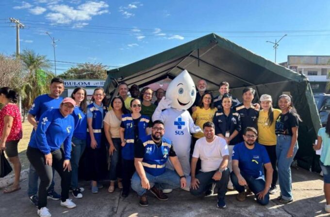 Centenas de pessoas são vacinadas contra o sarampo em Corumbá e Ladário
