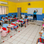Corumbá lança seleção de professores para programa de alfabetização