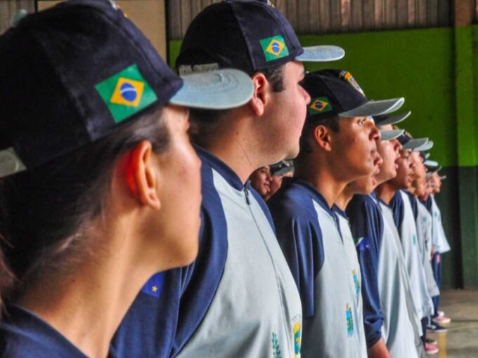Escola Cívico-Militar abre matrículas para Curso Normal Médio