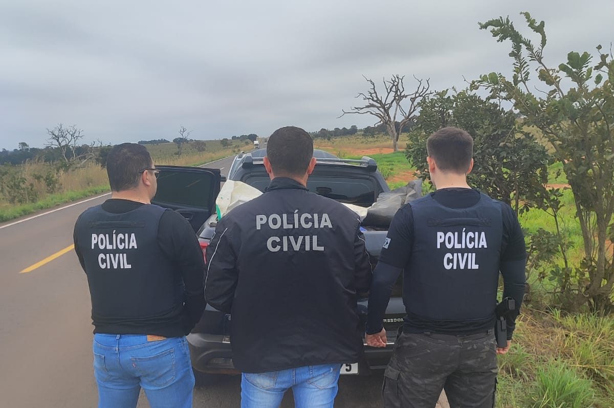 Polícia Civil apreende mais de uma tonelada de maconha em Água Clara