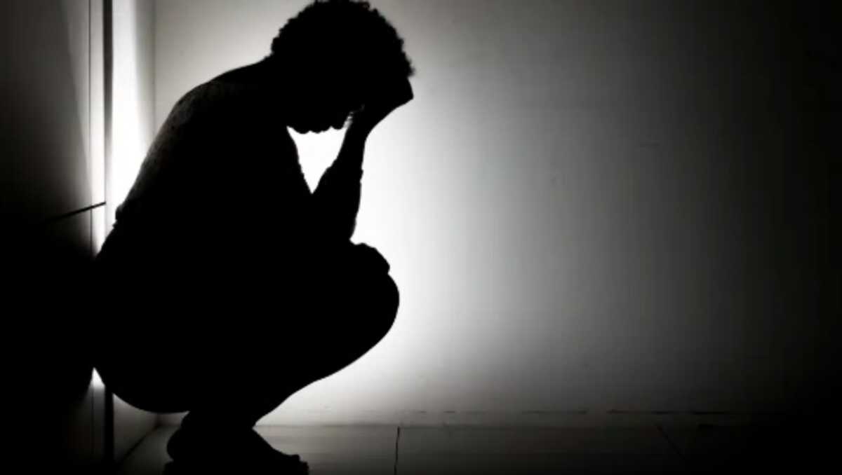 Solidão vira desafio global de saúde pública, alerta OMS