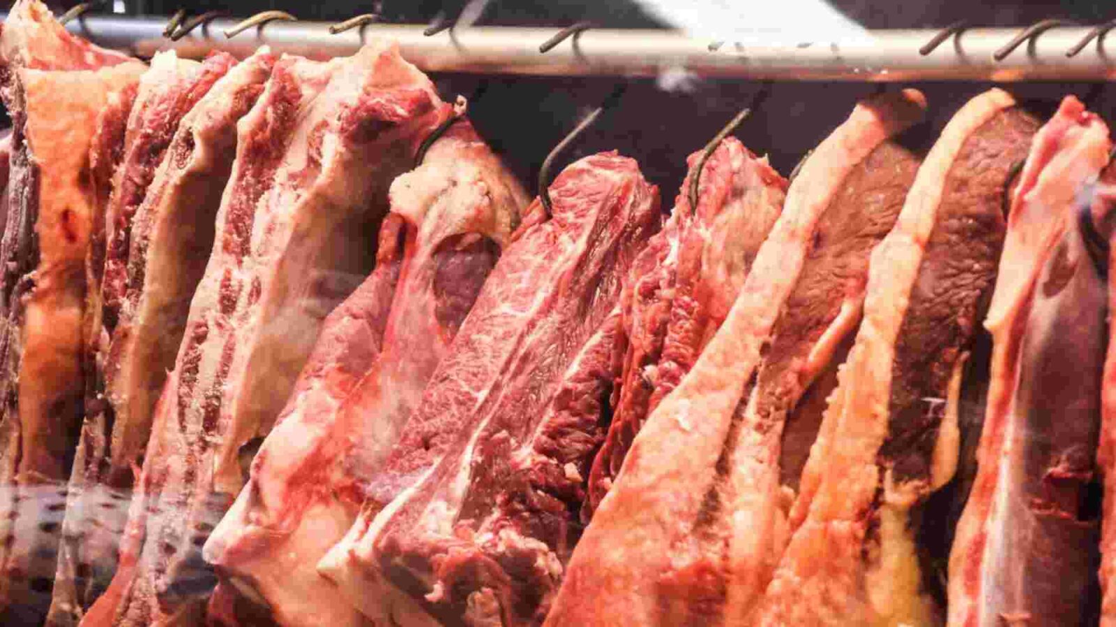 Produção de carne em MS para os EUA é suspensa temporariamente e pode influenciar no preço para o consumidor local
