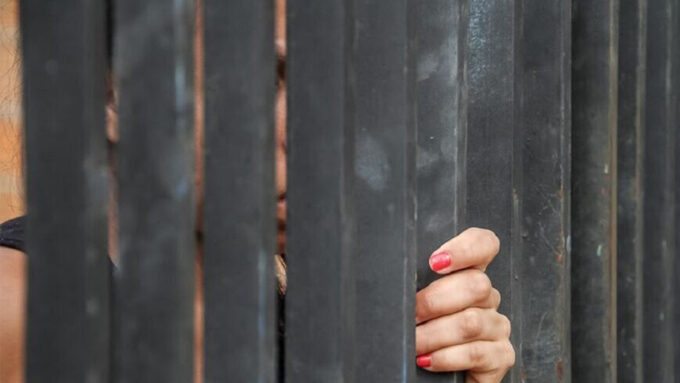 Mulher é espancada e mantida em cárcere por família de companheiro em Sidrolândia