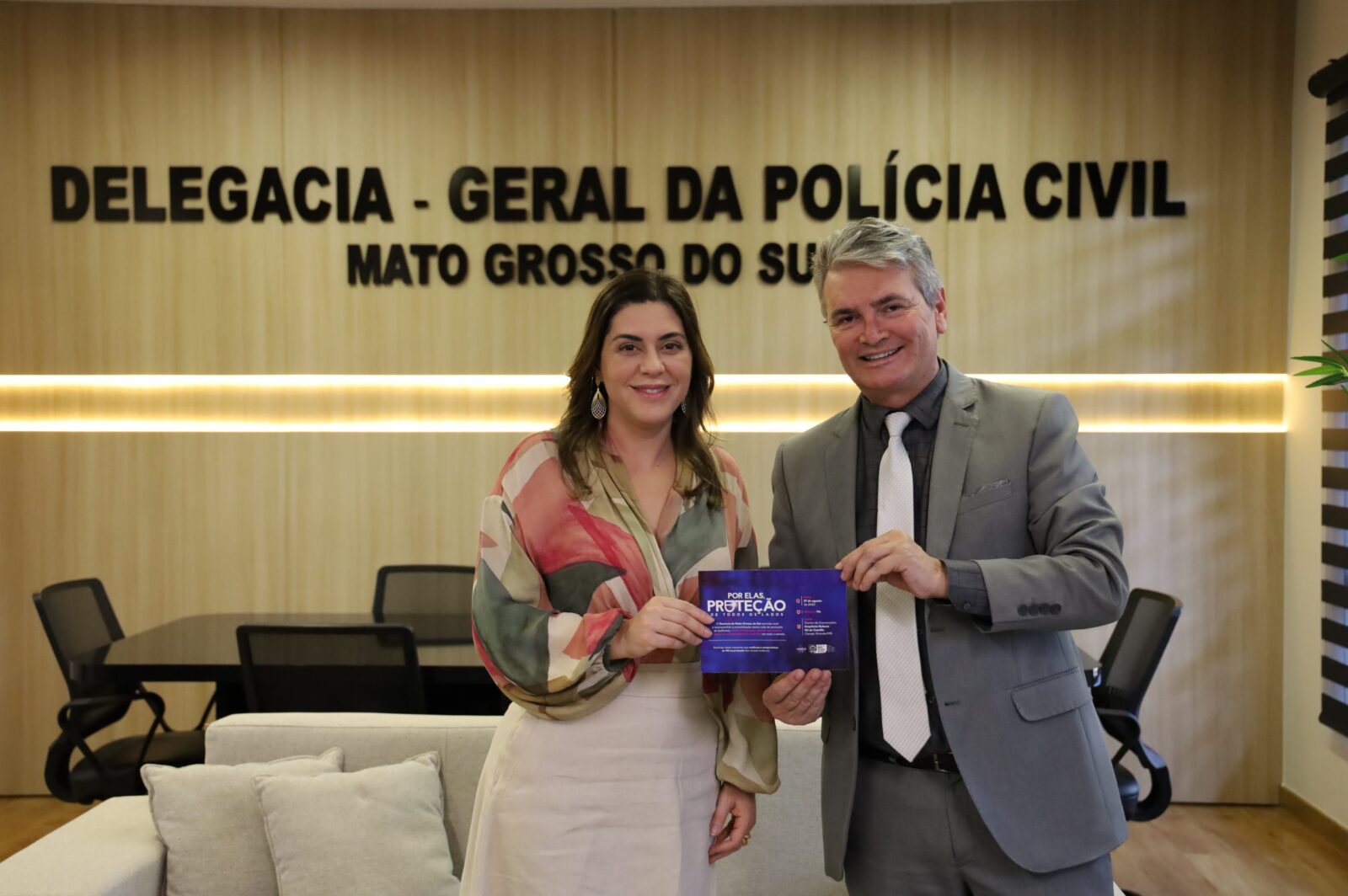 Delegado-Geral recebe Secretária Estadual da Cidadania em visita institucional