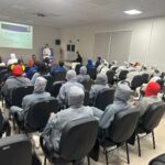 Polícia Civil de MS promove palestra sobre Agosto Lilás em frigorífico de São Gabriel do Oeste