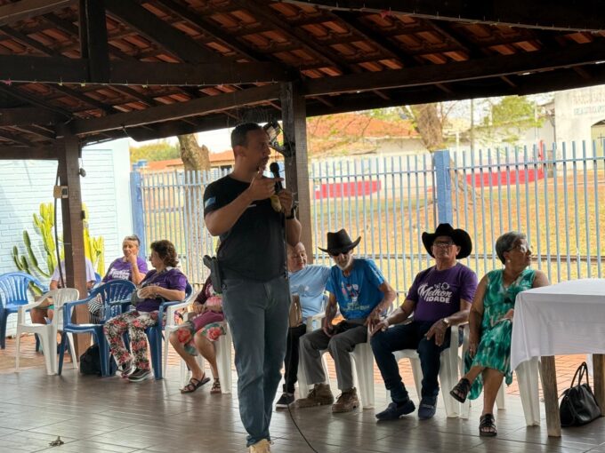 Polícia Civil realiza palestra a grupo de idosos no CRAS Central em Ribas do Rio Pardo