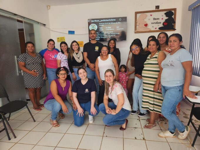 Polícia Civil realiza palestra sobre violência doméstica no CRAS em Ribas do Rio Pardo no âmbito da campanha Agosto Lilás