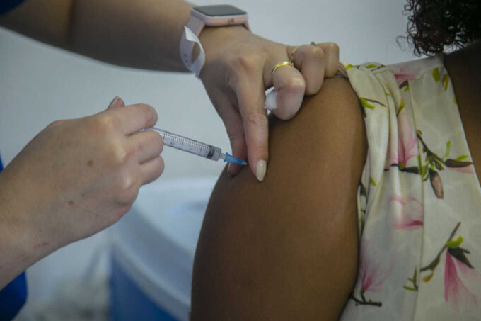 Vacinação em Corumbá: veja cronograma das salas até 8 de agosto