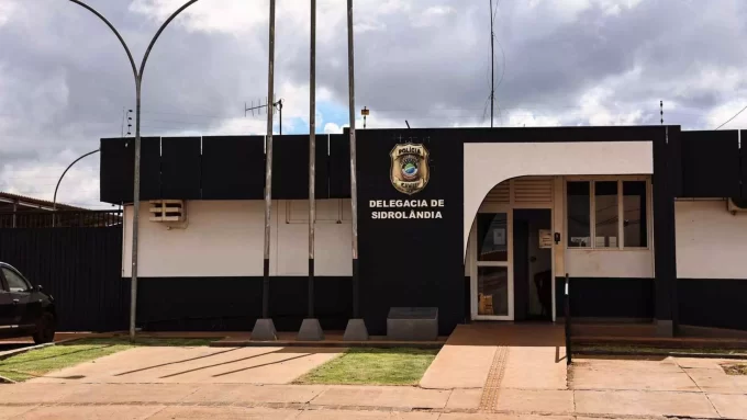 Confusão entre colegas de trabalho termina em agressão e ameaça no centro de Sidrolândia