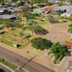 Vereador Lê pede construção de banheiro público na praça Tancredo Neves