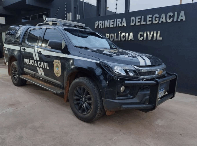 Mulher é resgatada após dois anos presa em quarto