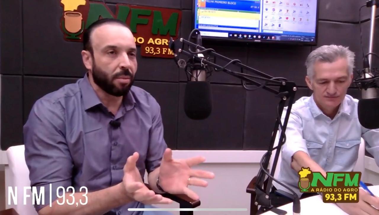 Entrevista com o Vereador Professor Juari na NFM 93.3 e 102.5 : Reflexões sobre Política e Educação