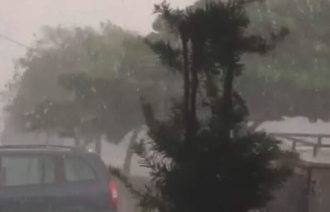 Com estragos já registrados, alerta de perigo para tempestade é prolongado em MS