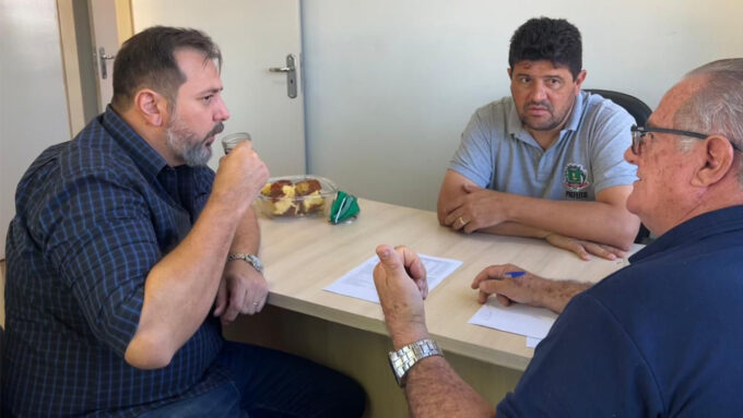 Governo do Estado e Prefeitura discutem melhorias no transporte escolar de Sidrolândia