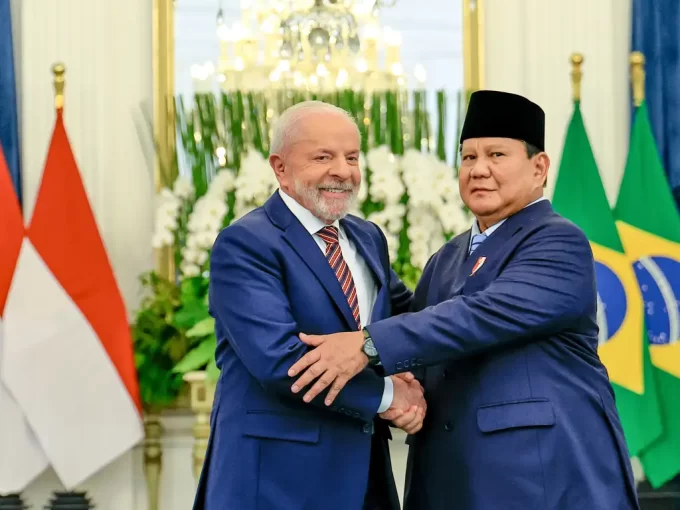 Lula diz que vai disputar 4º mandato em 2026