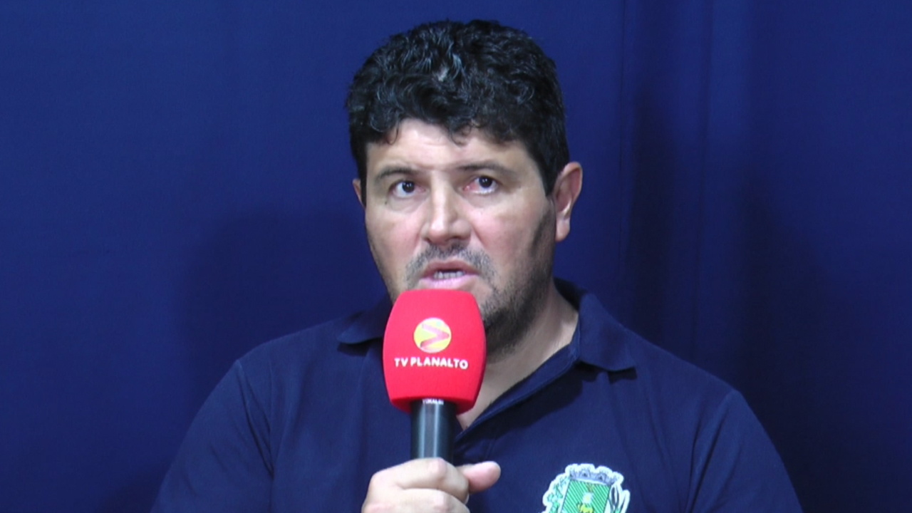 Prefeito orienta população após suspensão judicial da coleta de bags e pede colaboração na separação do lixo