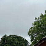 Domingo nublado e com chuvas em MS: meteorologia alerta para ventos fortes e granizo